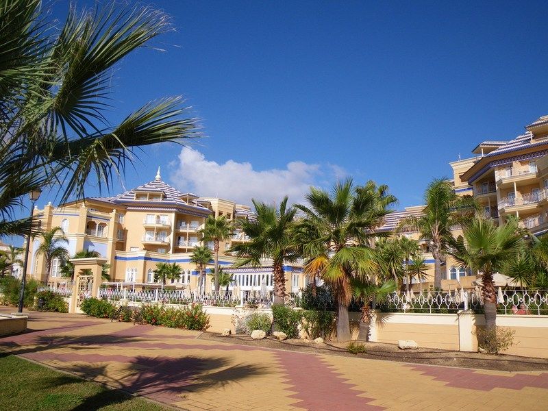 Leo Jardines De Isla Canela Exterior photo